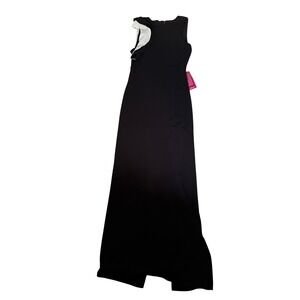 anne louise boutique x lovette maxi lace dress from silkfred Anne Louise Lovette Maxi Dress  Rent with Iz
